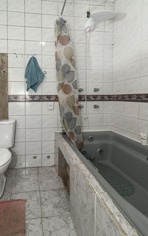 Apartamento à venda com 130m², 3 quartos e sem vagaBanheiro Social