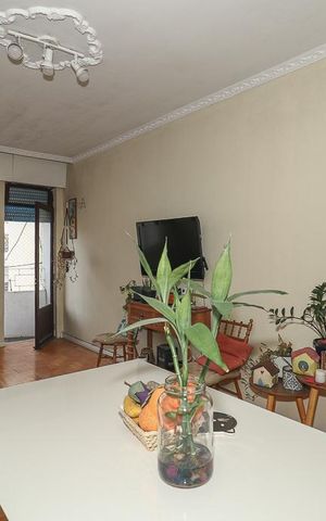 Apartamento à venda com 130m², 3 quartos e sem vagaSala