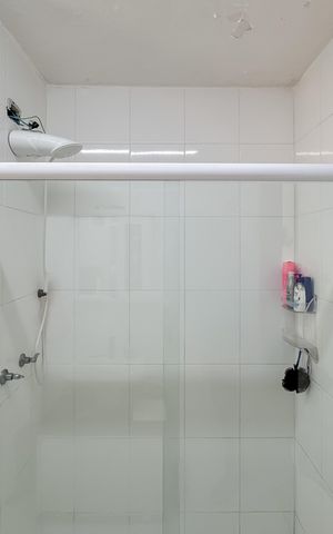 Casa à venda com 200m², 4 quartos e 2 vagas Casa à venda com 200m², 4 quartos e 2 vagasBanheiro da Suíte 1