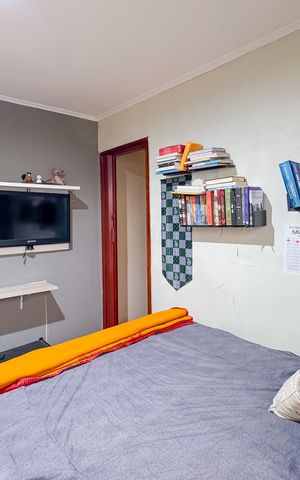 Casa à venda com 200m², 4 quartos e 2 vagas Casa à venda com 200m², 4 quartos e 2 vagasQuarto 2