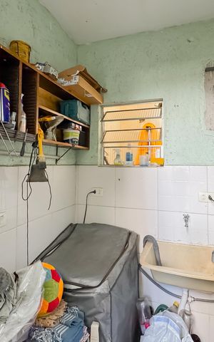 Casa à venda com 200m², 4 quartos e 2 vagas Casa à venda com 200m², 4 quartos e 2 vagasÁrea de Serviço