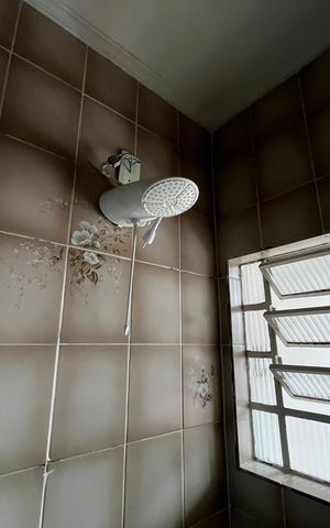 Casa à venda com 198m², 2 quartos e 4 vagas Casa à venda com 198m², 2 quartos e 4 vagasBanheiro