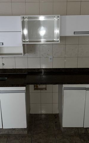 Casa à venda com 198m², 2 quartos e 4 vagas Casa à venda com 198m², 2 quartos e 4 vagasCozinha