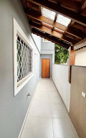 Casa para alugar com 200m², 3 quartos e 6 vagas Casa para alugar com 200m², 3 quartos e 6 vagasÁrea externa
