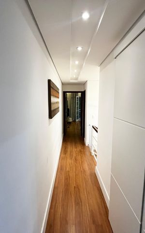 Casa para alugar com 200m², 3 quartos e 6 vagas Casa para alugar com 200m², 3 quartos e 6 vagasCorredor