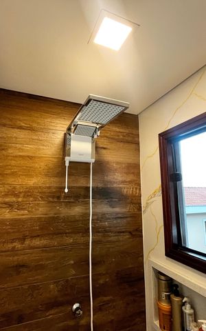 Casa para alugar com 200m², 3 quartos e 6 vagas Casa para alugar com 200m², 3 quartos e 6 vagasBanheiro da Suíte 1