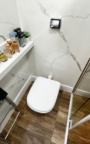 Casa para alugar com 200m², 3 quartos e 6 vagas Casa para alugar com 200m², 3 quartos e 6 vagasBanheiro da Suíte 3