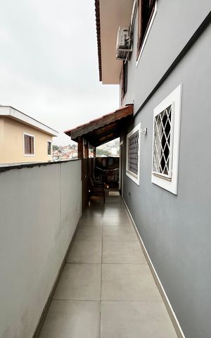 Casa para alugar com 200m², 3 quartos e 6 vagas Casa para alugar com 200m², 3 quartos e 6 vagasÁrea externa