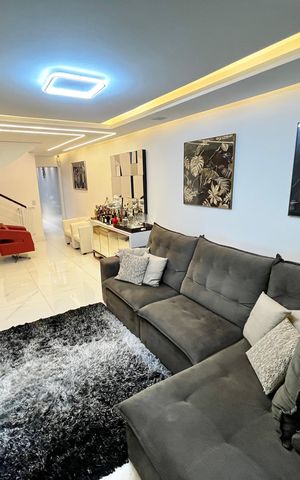 Casa para alugar com 200m², 3 quartos e 6 vagas Casa para alugar com 200m², 3 quartos e 6 vagasSala