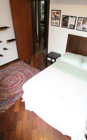 Casa de condomínio para alugar com 450m², 4 quartos e 6 vagasSuíte 2
