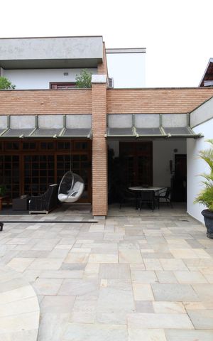 Casa de condomínio para alugar com 450m², 4 quartos e 6 vagasÁrea Externa