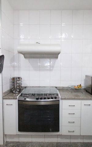 Casa de condomínio para alugar com 450m², 4 quartos e 6 vagasCozinha