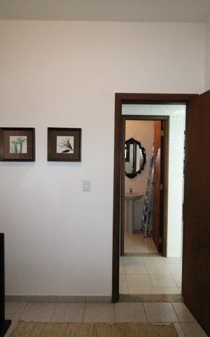 Casa de condomínio para alugar com 450m², 4 quartos e 6 vagasQuarto 1