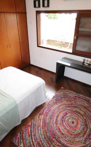 Casa de condomínio para alugar com 450m², 4 quartos e 6 vagasSuíte 2