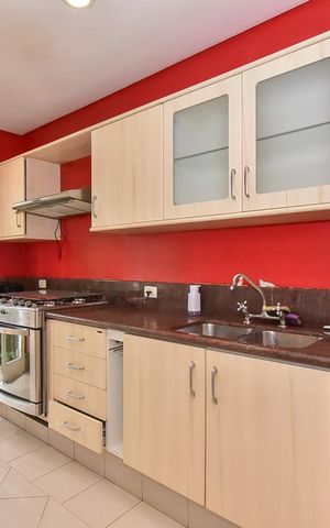 Casa à venda com 271m², 3 quartos e 4 vagasCozinha