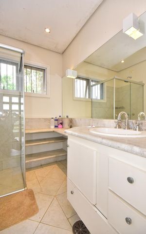 Casa à venda com 271m², 3 quartos e 4 vagasBanheiro da Suíte 3