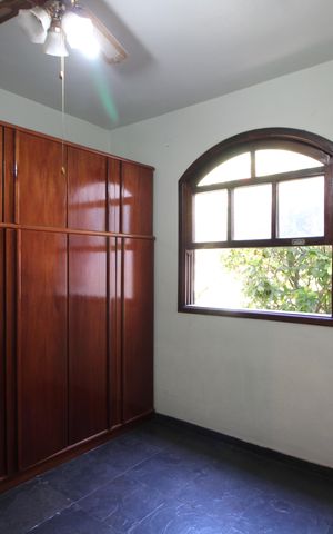 Casa de condomínio à venda com 870m², 4 quartos e 7 vagasCasa 1 - Quarto 2