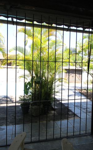 Casa de condomínio à venda com 870m², 4 quartos e 7 vagasCasa 1 - Varanda