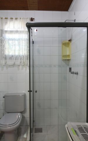 Casa de condomínio à venda com 870m², 4 quartos e 7 vagasCasa 2 - Banheiro Social 2