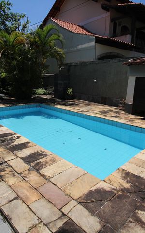 Casa de condomínio à venda com 870m², 4 quartos e 7 vagasPiscina