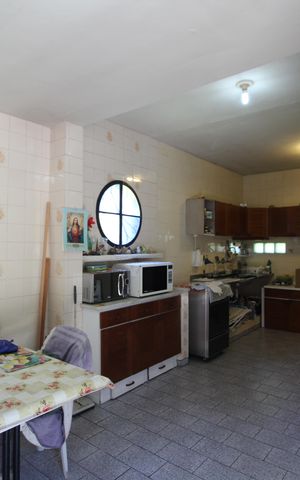 Casa de condomínio à venda com 870m², 4 quartos e 7 vagasCasa 1 - Cozinha