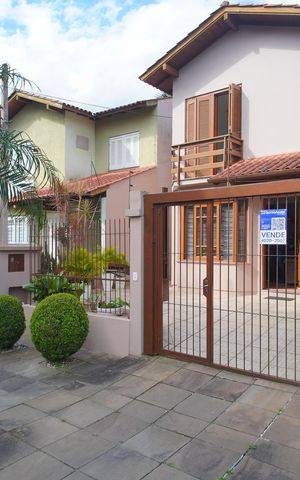 Casa à venda com 93m², 3 quartos e 1 vagaFachada