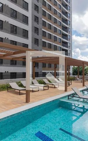 Studio para alugar com 24m², 1 quarto e sem vaga Studio para alugar com 24m², 1 quarto e sem vagaÁrea comum - Piscina