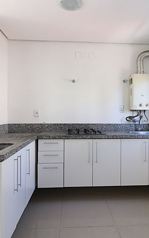 Apartamento à venda com 69m², 2 quartos e 2 vagasCozinha