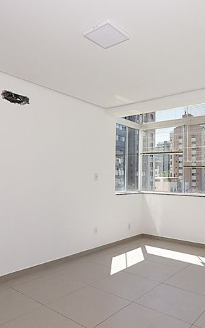 Apartamento à venda com 69m², 2 quartos e 2 vagasSala