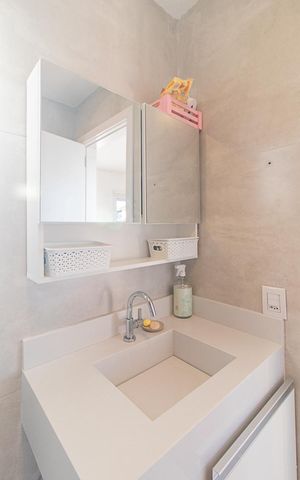 Casa à venda com 230m², 3 quartos e 2 vagasÁrea de Serviço