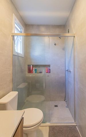 Casa à venda com 230m², 3 quartos e 2 vagasBanheiro Social