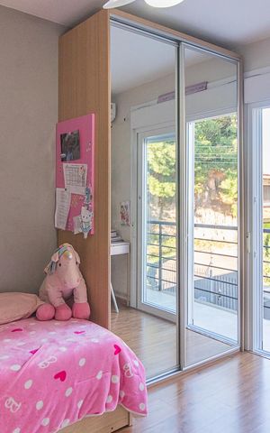 Casa à venda com 230m², 3 quartos e 2 vagasQuarto 2