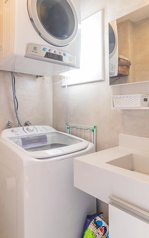 Casa à venda com 230m², 3 quartos e 2 vagasÁrea de Serviço