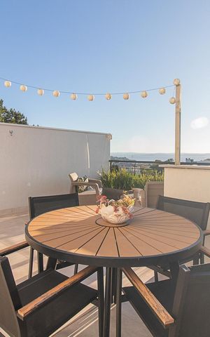 Casa à venda com 230m², 3 quartos e 2 vagasVaranda da Sala 2