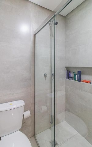 Casa à venda com 230m², 3 quartos e 2 vagasBanheiro da Suíte