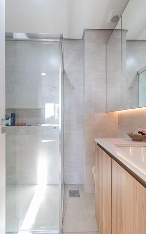 Casa à venda com 230m², 3 quartos e 2 vagasBanheiro da Suíte