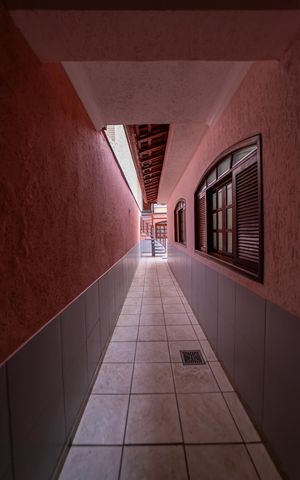 Casa para alugar com 300m², 3 quartos e 5 vagas Casa para alugar com 300m², 3 quartos e 5 vagasCorredor Externo