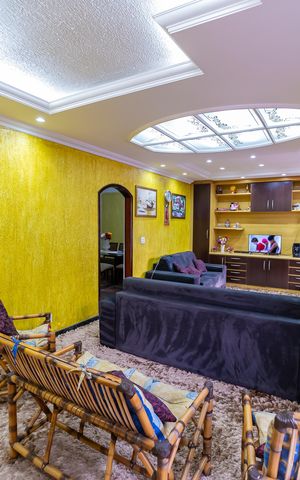 Casa para alugar com 300m², 3 quartos e 5 vagas Casa para alugar com 300m², 3 quartos e 5 vagasSala