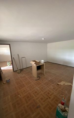 Casa à venda com 800m², 4 quartos e 9 vagas Casa à venda com 800m², 4 quartos e 9 vagasQuarto