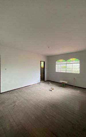 Casa à venda com 800m², 4 quartos e 9 vagas Casa à venda com 800m², 4 quartos e 9 vagasSala