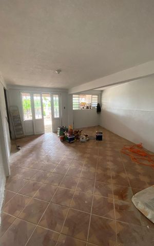 Casa à venda com 800m², 4 quartos e 9 vagas Casa à venda com 800m², 4 quartos e 9 vagasSala