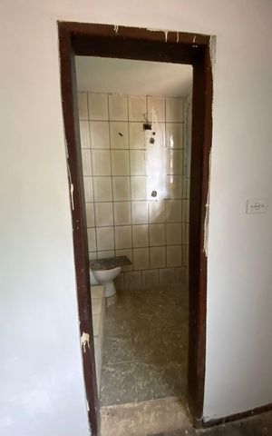 Casa à venda com 800m², 4 quartos e 9 vagas Casa à venda com 800m², 4 quartos e 9 vagasBanheiro de Serviço
