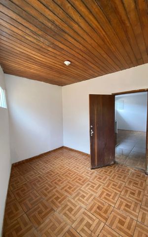 Casa à venda com 800m², 4 quartos e 9 vagas Casa à venda com 800m², 4 quartos e 9 vagasQuarto 2
