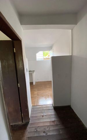 Casa à venda com 800m², 4 quartos e 9 vagas Casa à venda com 800m², 4 quartos e 9 vagasCorredor