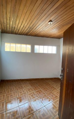 Casa à venda com 800m², 4 quartos e 9 vagas Casa à venda com 800m², 4 quartos e 9 vagasQuarto