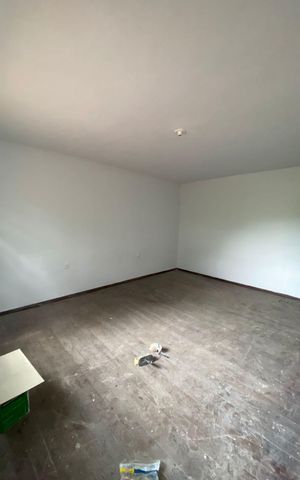 Casa à venda com 800m², 4 quartos e 9 vagas Casa à venda com 800m², 4 quartos e 9 vagasSala