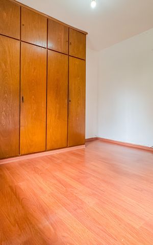 Casa à venda com 194m², 3 quartos e 2 vagas Casa à venda com 194m², 3 quartos e 2 vagasSuíte