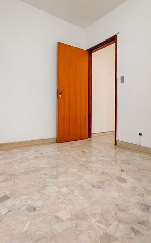 Casa à venda com 194m², 3 quartos e 2 vagas Casa à venda com 194m², 3 quartos e 2 vagasSala de Jantar