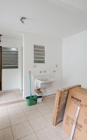 Casa à venda com 194m², 3 quartos e 2 vagas Casa à venda com 194m², 3 quartos e 2 vagasÁrea de Serviço