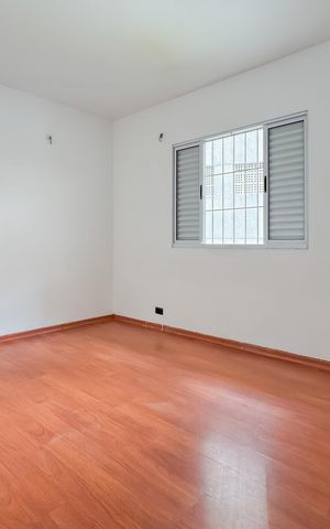Casa à venda com 194m², 3 quartos e 2 vagas Casa à venda com 194m², 3 quartos e 2 vagasQuarto 1